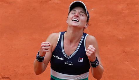 06/10 french open sensation podoroska 'dreams of being number one'. French Open: First female qualifier Podoroska reaches ...