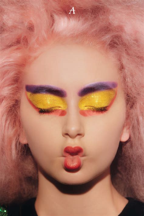 Bold Bright Colorful Makeup For Photography Complementary Makeup In