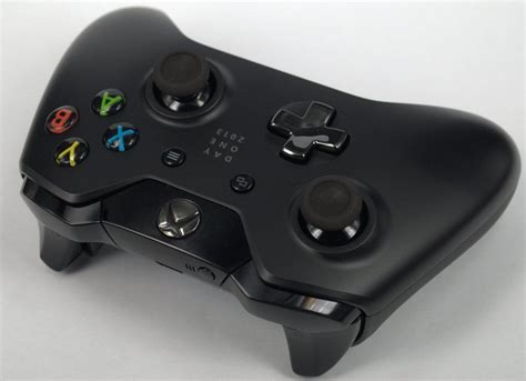 Brand New Limited Edition Day One 2013 Wireless Controller Black For Xbox One Gry I Konsole