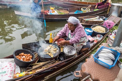 Tha Kha Floating Market Local Relaxing Market You Can Visit In Thailand