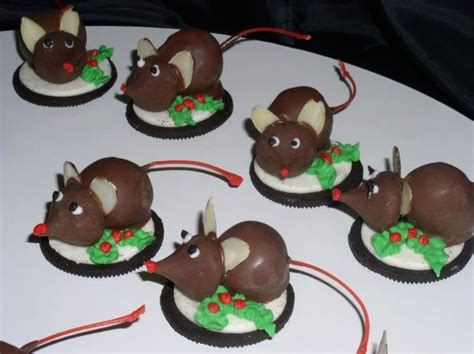 Please allow me up to 3 days for preparation. TASTES & TREASURES Historical League Blog: Hershey Kiss Mice