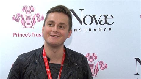 Keane Frontman Tom Chaplin Issues Threat To Thieves Who