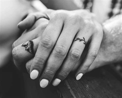 40 Best Wedding Ring Love Symbols To Inspire You Saved Tattoo Vlr Eng Br