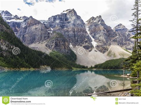 Lake Mountains Trees Landscape At Lake Moraine Canada Stock Photo