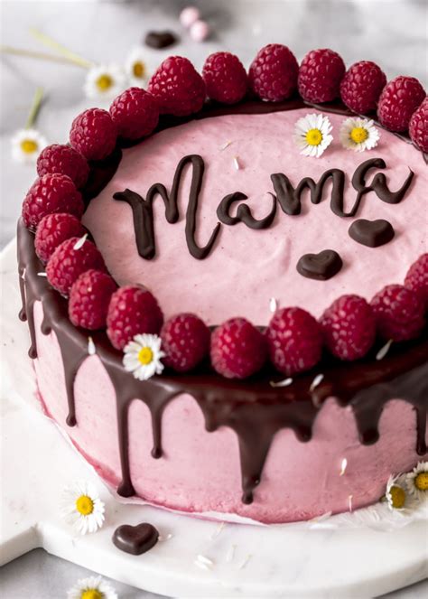 Himbeermousse-Torte zum Muttertag - Emma's Lieblingsstücke
