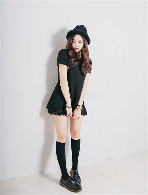 Pin By Hobihobiah18 On Legwear Korean Fashion Cute Outfits Ulzzang
