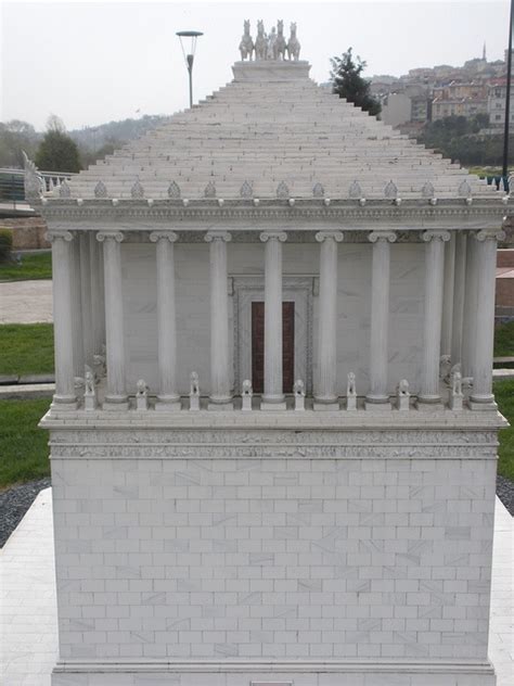 Mausoleum Of Halicarnassus Mausoleum At Halicarnassus Mausoleum