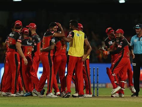 Ipl 2019 Rcb Vs Csk Match 39 Dhonis Unbeaten 84 Goes In Vain As