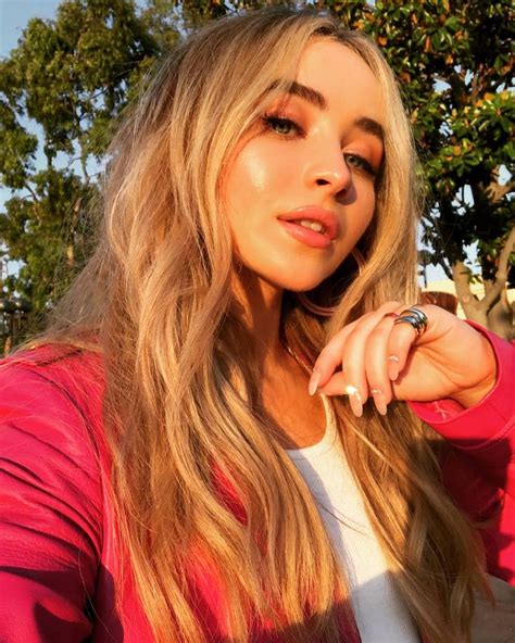 Pin By Lauren Womack On Vision Board In 2019 Sabrina Carpenter