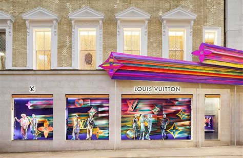 Peter Marino Revamps Louis Vuittons London Flagship Store With A