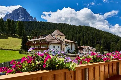 Residence La Selva Updated 2023 Prices And Lodge Reviews Val Gardena