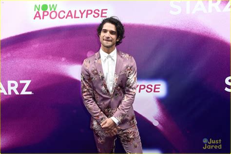 tyler posey shares kiss with sophia taylor ali at now apocalypse premiere photo 1219453