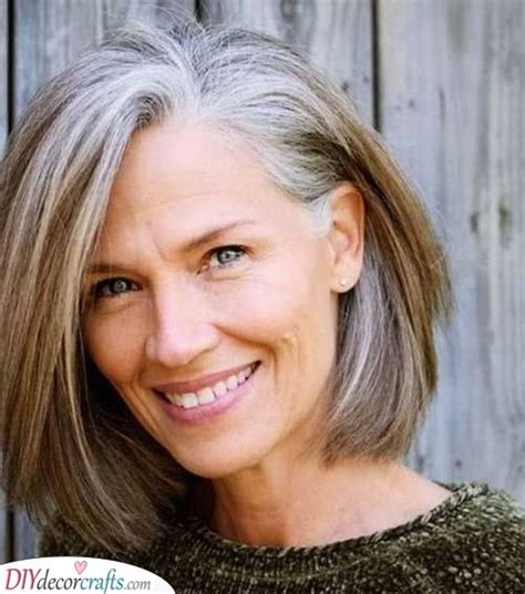Medium Length Hairstyles For Women Over 50 Hairstyles For Older Ladies