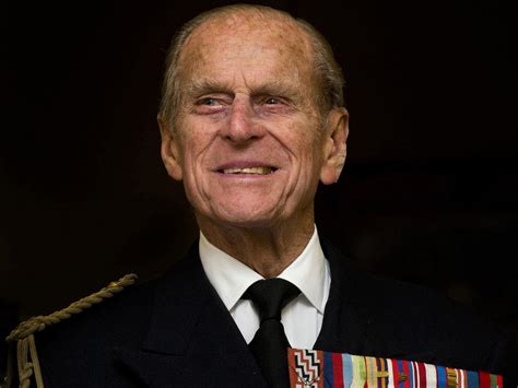 Prince philip didn't want to kneel to queen elizabeth. Prince Philip to stand down from public life: 95 gaffes in ...