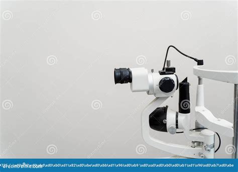 Slit Lamp To Diagnose The Eyes And Cornea Slit Lamp For