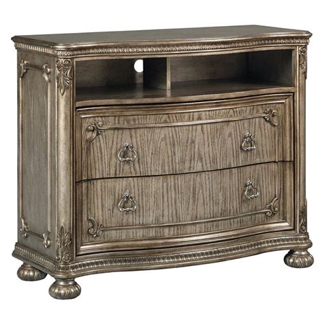 From its shaped edges to its substantial turned legs, the avalon furniture seville dining table sets the perfect scene for your. Seville 6 Piece Bedroom Set | Gonzalez Furniture