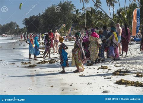People On Zanzibar Beach Editorial Stock Image Image Of Kiwenga 85544109