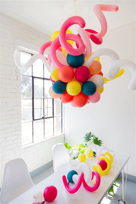 Inside is a video camera so you can keep an eye on your hens from anywhere in the world. 9 Decorative Balloon Chandelier Ideas | Guide Patterns