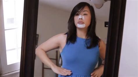 This Video Perfectly Sums Up The Weird Things Women Do When Were Home