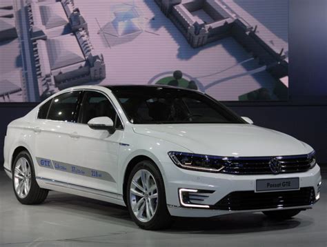 The volkswagen passat is a generic family sedan, but it provides the price points and roster of the 2021 volkswagen passat trades performance and personality for an affordable price and popular. Volkswagen : une GTE pour la Passat - LaVoitureHybride.com