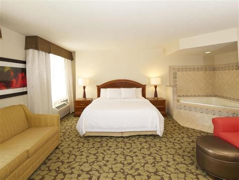 Hilton Garden Inn Virginia Beach Town Center Hotel In Virginia Beach Va Room Deals Photos