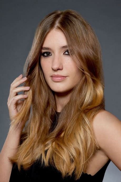 Colore capelli castano ramato capelli auburn colore scuro dei capelli colori capelli castani castano ramato marrone scuro balayage capelli ramato medio fotografia di capelli. Shatush castano chiaro