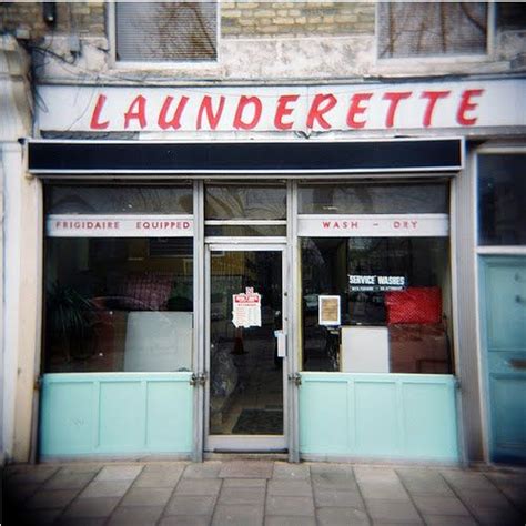 Laundromatslaunderettes Poppytalk Laundromat Shop Facade