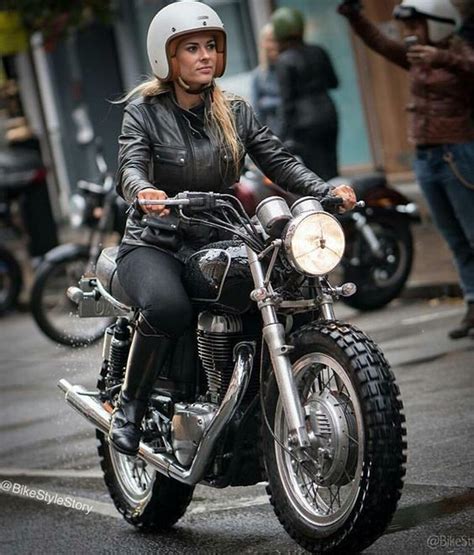 Girls On Motorcycles Pics And Comments Page 960 Triumph Forum Triumph Rat Motorcycle Forums