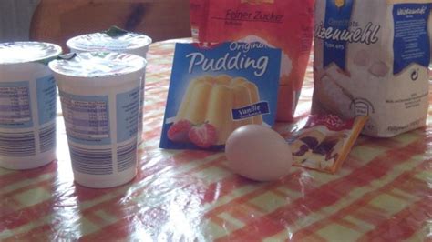 Perfekt also für jeden geburtstag, als nettes mitbringsel oder für das nächste kuchenbuffet. Mandarinen-Schmand-Kuchen Rezept Eingereicht von gabwui ...