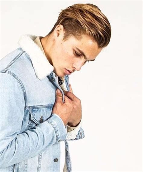 I noticed i have a small widows peak and certain haircuts aren't going to work, so what should i do? 45 Widows Peak Hairstyles You Can Pull Off Every Time ...