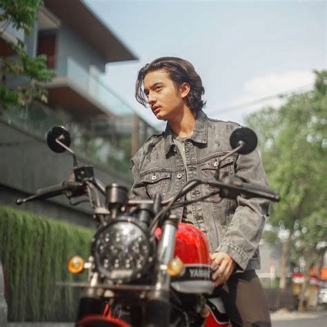 10 Nama Lengkap Para Aktor Muda Indonesia Sudah Tahu
