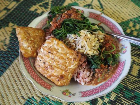 This is a traditional food from java called nasi pecel (vegetables and rice with peanut sauce) 2. IMOGIRI PECEL RICE (Nasi Pecel Imogiri) "Bu Wied" + Kembang Turi + Nasi Merah - Yogyakarta ...