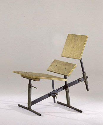 Though, several companies have tried to replicate this wonderful chair but most of them have failed. Charles & Ray Eames_Adjustable Jig by Eames Office, 1945 | Chair design | Mobilier de salon ...