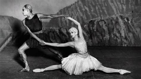 Rares Photographies Des L Gendaires Ballets Russes En Tourn E L