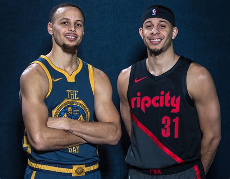 Steph Curry And His Brother Seth Will Face Off In Nba Western