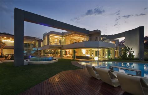 Glass House A 27000 Square Foot Modern Mega Mansion In Johannesburg