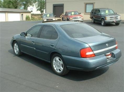 Photo Image Gallery And Touchup Paint Nissan Altima In Opal Blue