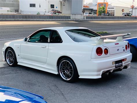 nissan skyline bnr34 gt r v spec ii for sale 3533 garage defend