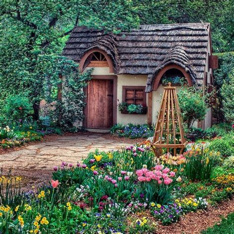 Pin By Joannie On Little Homes With Big Hearts Magical Cottage