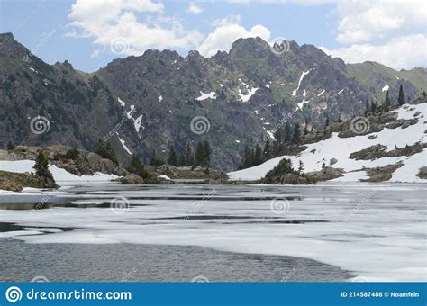 Booth Lake In Colorado Stock Photo Image Of Outdoors 214587486