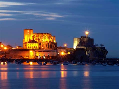 Descubre las mejores fotos de castro urdiales. Castro Urdiales medieval - Vive Castro Urdiales Guía ...