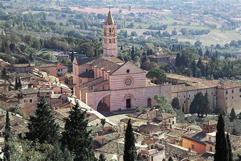 Basilica Di Santa Chiara Ad Assisi Goticomania
