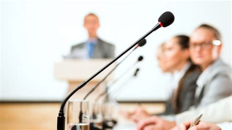 Tips To Moderate A Panel Discussion That Flows Naturally Powerful Panels