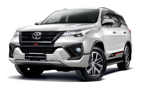 While the changes outside are pretty significant, the fortuner's cabin remains largely unchanged from before, although some equipment changes are to be expected. Motoring-Malaysia: UMW Toyota Are Taking Bookings For New ...