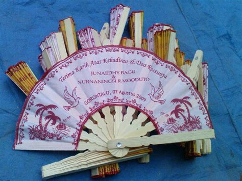 Melayani pengiriman ke seluruh indonesia dari jakarta. 12 Contoh Souvenir Pernikahan Unik, Lucu, Bermanfaat Dan Murah
