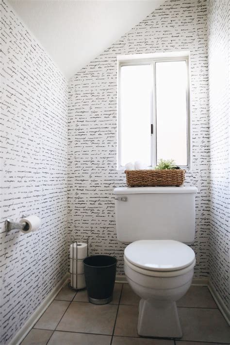 23 Striking Bathroom Wallpaper Ideas For Your Retreat