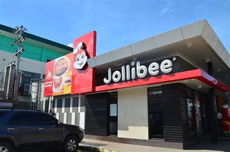 Filipino Fast Food Chain Jollibee To Open 100 Canadian