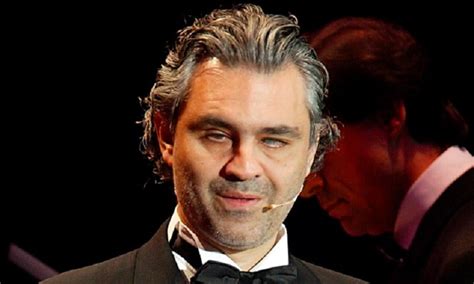 História Emocionante Do Tenor Andrea Bocelli