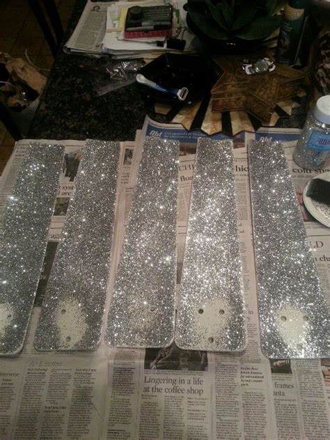 Pin By Tammy Sommer On Neat Ideas For The Home Room Diy Glitter