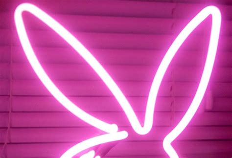 Baddie egirl pfp | walldiscover.com. Trippy Baddie Retro Pfp / Baddie Aesthetic Retro Tumblr ...